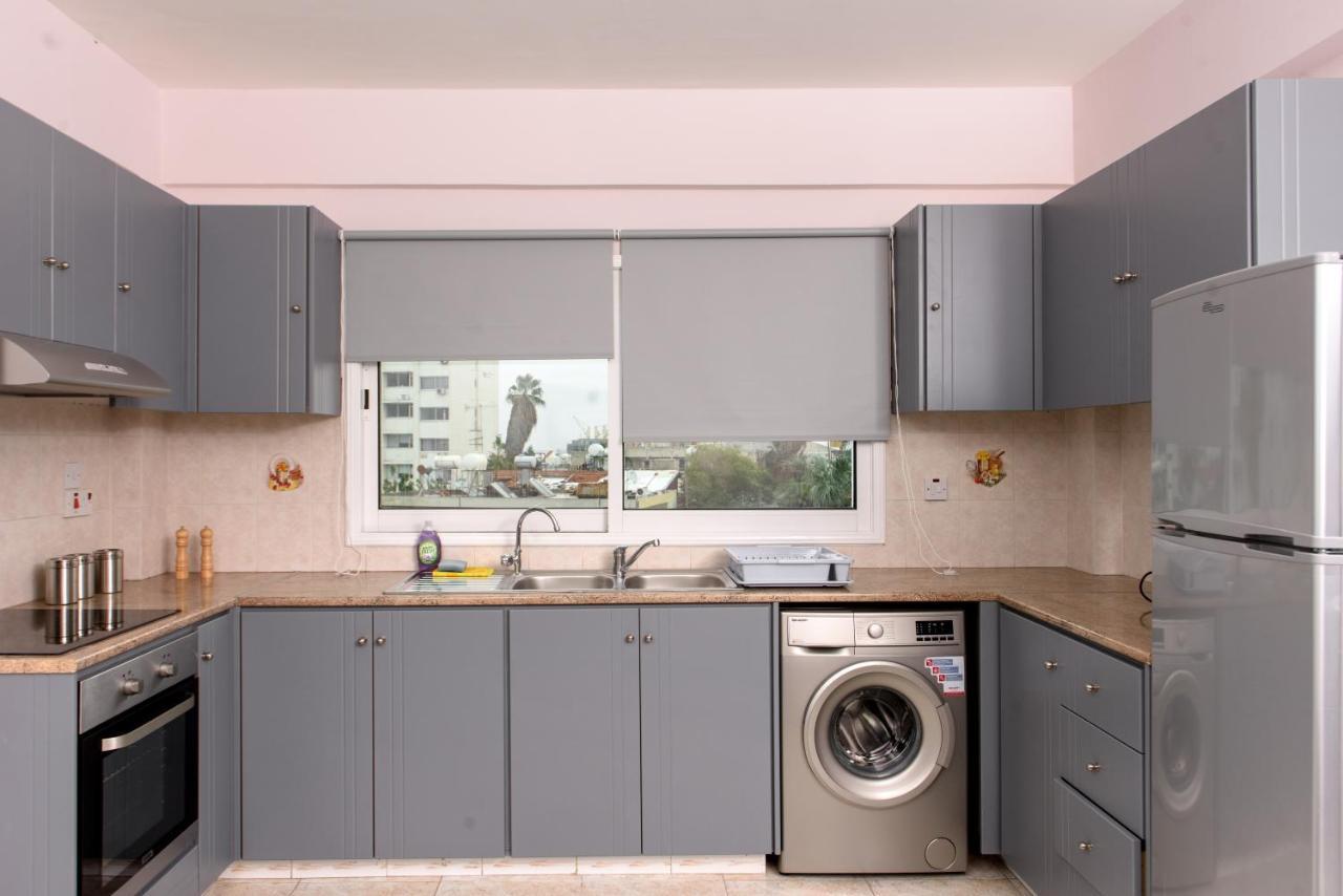 Callisto 3 Bedroom Apartment Larnaca Exterior foto